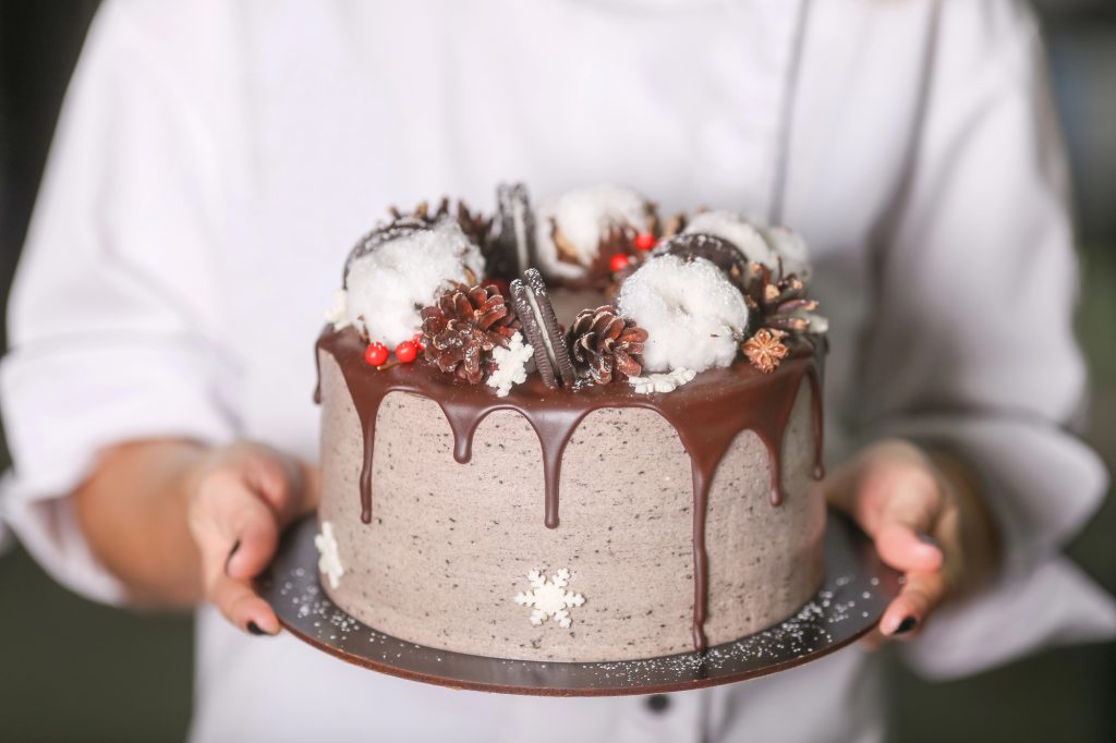 chocolate cake is one of the best wedding cake flavors for winter celebrations.
